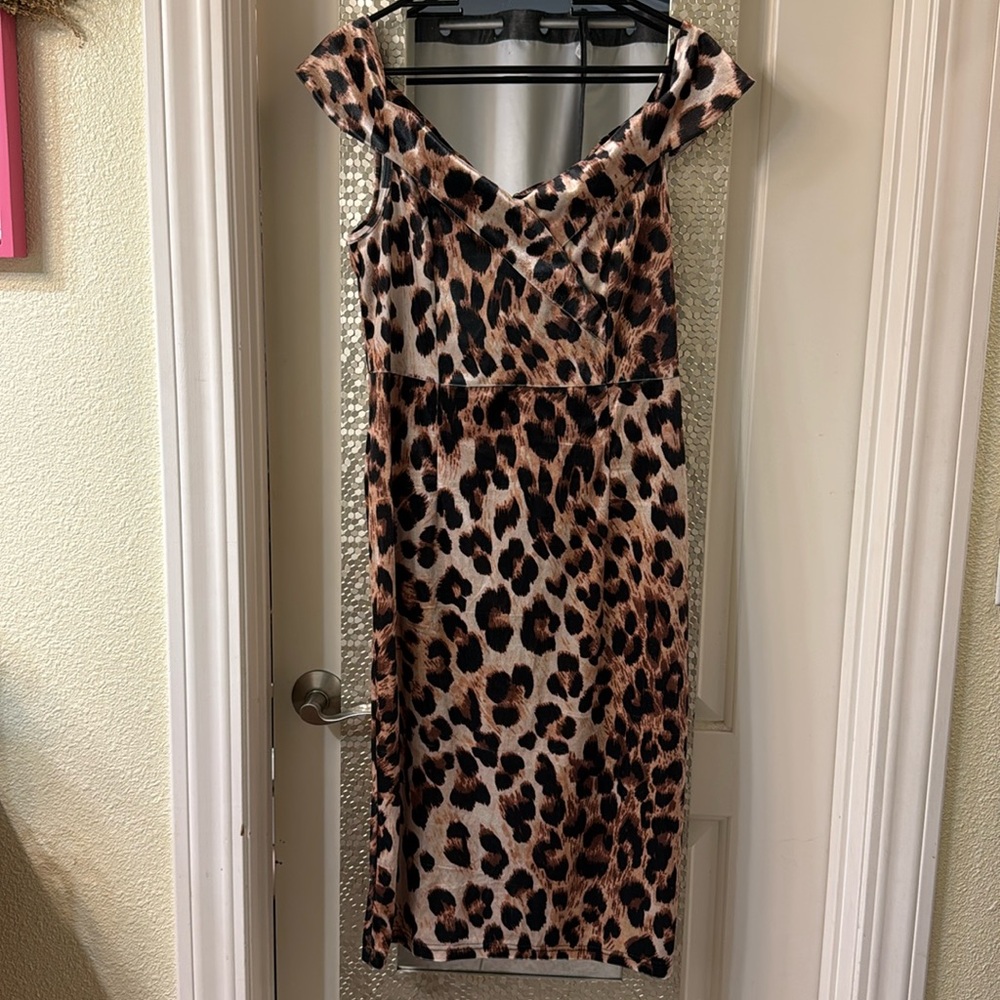 Cheetah 60s velvet bodycon off shoulder dress
